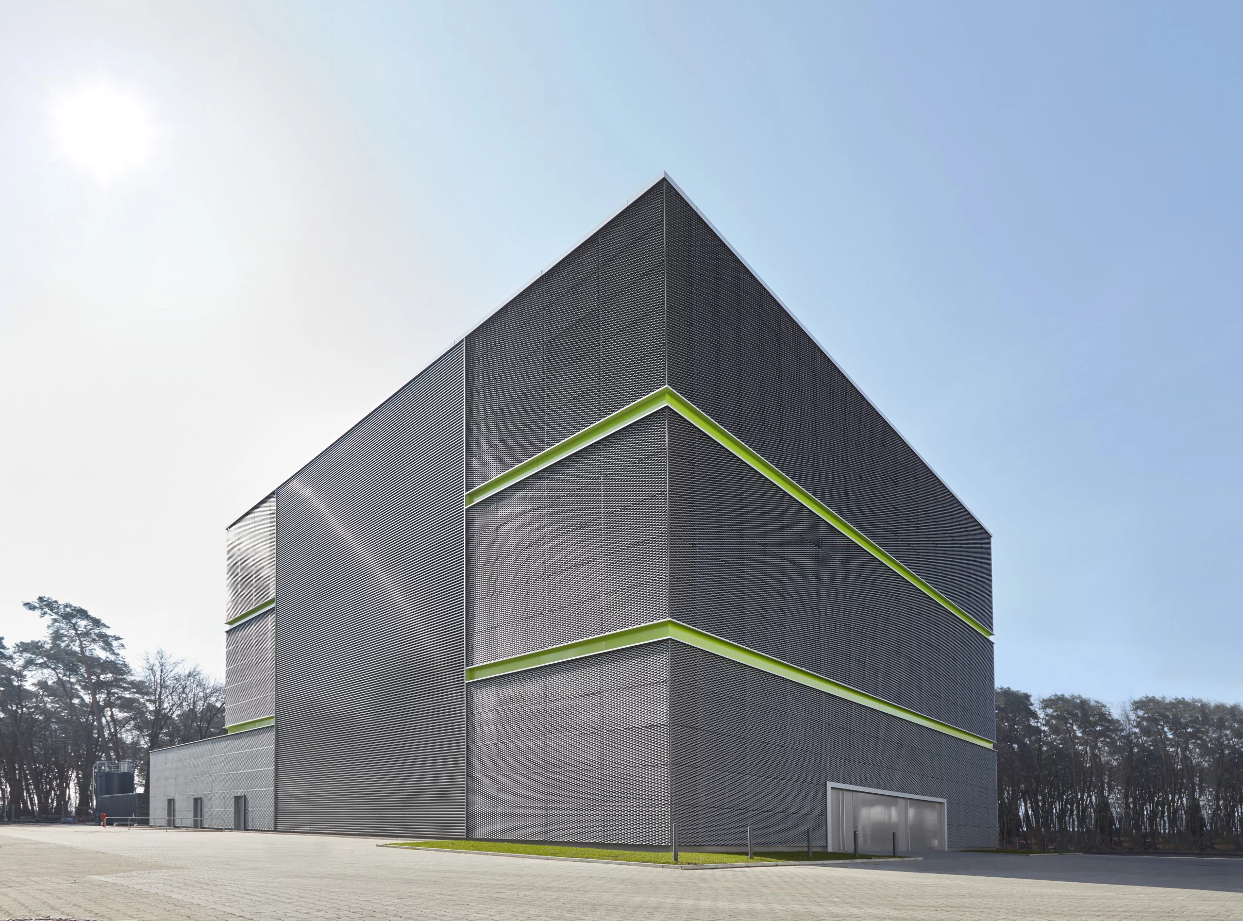 GSI Helmholtzzentrum Green IT Cube data center utilizing DC Vision's digital twin technology for infrastructure management and improved operational efficiency.